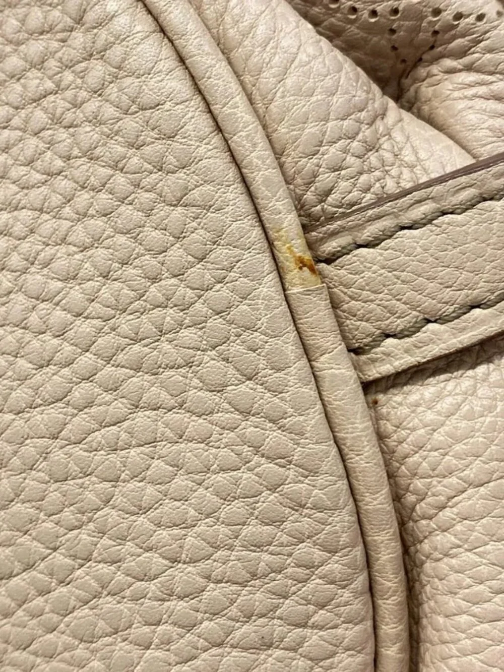 LOUIS VUITTON L M93979 Sable Mahina RC5111 Handbag